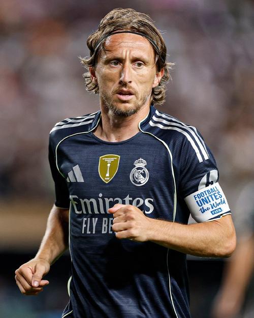 [图]斯诺克国锦赛：丁俊晖6-4战胜海菲尔德晋级16强